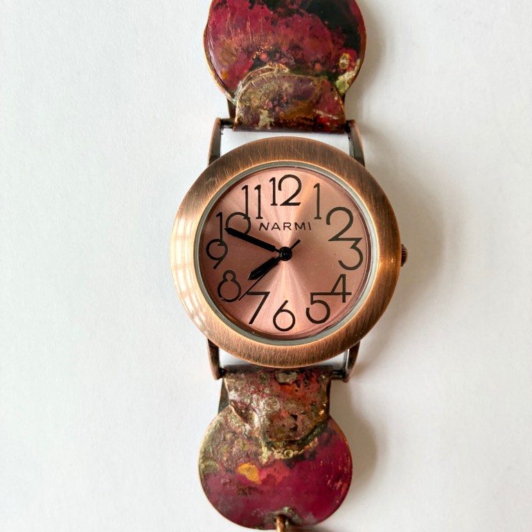 "Copper Round-face Watch" - Hedda Lubin