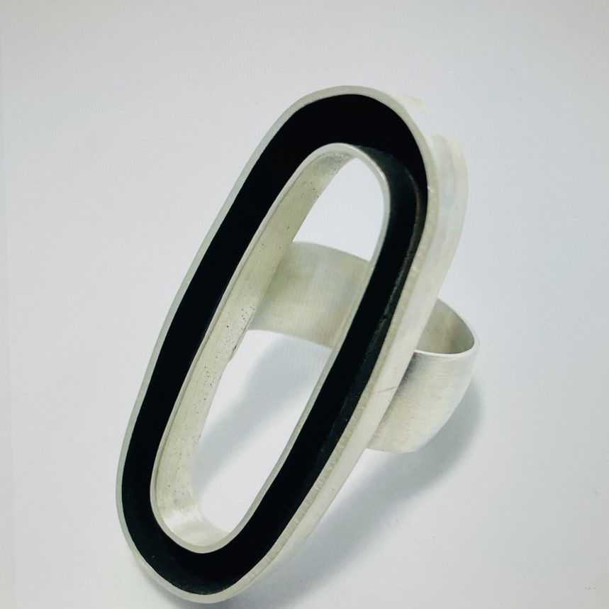 "Peekaboo" Sterling Oval Ring size 9 - Carrie Haase
